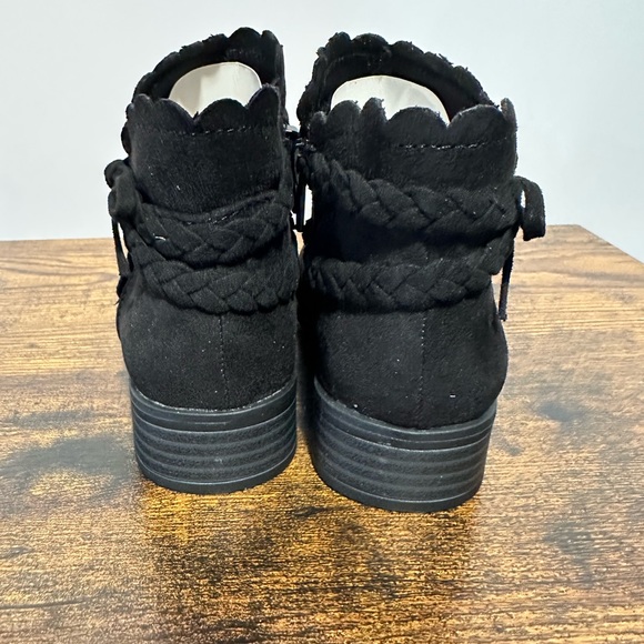 Jumping Beans Toddler Girls Black Yara Ankle Boots NWT Various Sizes - Picture 4 of 6